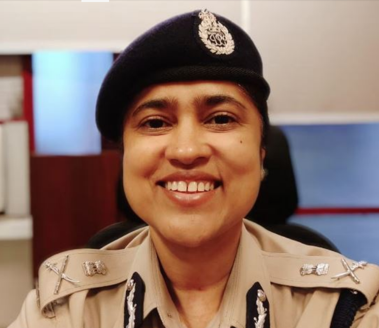सीएम योगी ने पेपर लीक केस को लेकर लिया सख्त एक्शन! सीएम योगी ने पेपर लीक केस को लेकर लिया सख्त एक्शन!