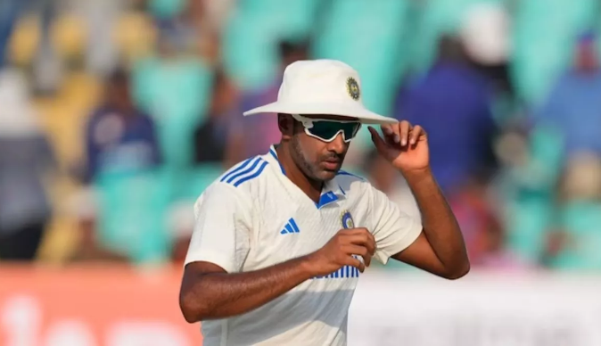 R Ashwin 100th Test: 100 टेस्ट मैच खेलने वाले भारत के 14वें खिलाड़ी बनेंगे अश्विन R Ashwin 100th Test: 100 टेस्ट मैच खेलने वाले भारत के 14वें खिलाड़ी बनेंगे अश्विन