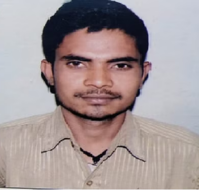 यूपी: बीजेपी नेता की गोली मारकर हत्या, गांव के बाहर फेंक गए बीडीसी सदस्य का शव यूपी: बीजेपी नेता की गोली मारकर हत्या, गांव के बाहर फेंक गए बीडीसी सदस्य का शव