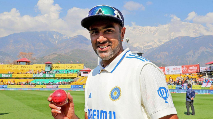 IND vs ENG: 147 साल में जो कोई नहीं कर सका वो रविचंद्रन अश्विनने कर दिखाया IND vs ENG: 147 साल में जो कोई नहीं कर सका वो रविचंद्रन अश्विनने कर दिखाया