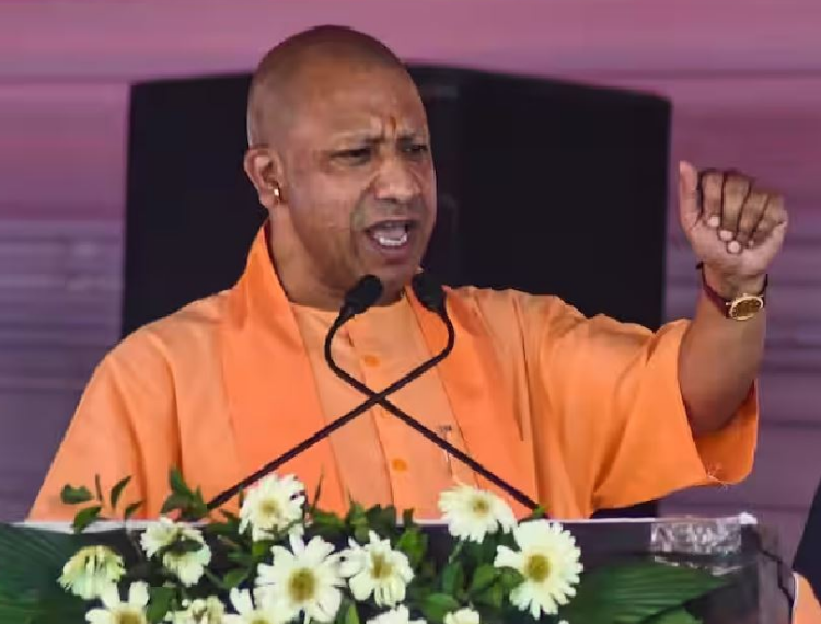 सीएम योगी ने कहा- विकसित भारत के लिए पीएम मोदी से लेकर प्रधान-पार्षद सभी कर रहे काम! सीएम योगी ने कहा- विकसित भारत के लिए पीएम मोदी से लेकर प्रधान-पार्षद सभी कर रहे काम!