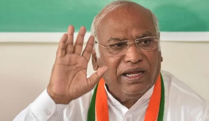यूपी की चार सीटों पर कांग्रेस ने घोषित किए प्रत्याशी यूपी की चार सीटों पर कांग्रेस ने घोषित किए प्रत्याशी