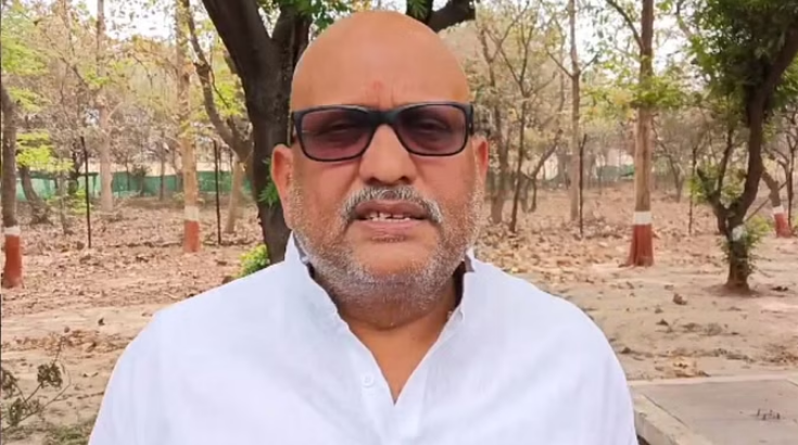 यूपी: लोकसभा चुनाव को लेकर कांग्रेस ने बनाई समन्वय समिति यूपी: लोकसभा चुनाव को लेकर कांग्रेस ने बनाई समन्वय समिति