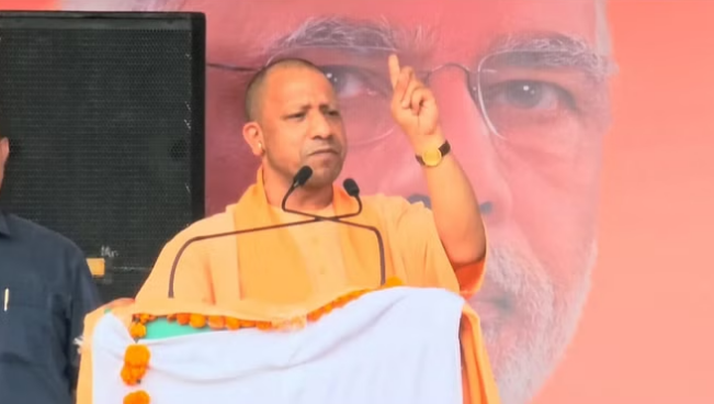 सीएम योगी बोले- बागपत मतलब चुनावी गर्मी शुरू हो गई, जयकारों से गूंज उठा मैदान