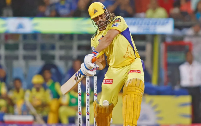 MS Dhoni ने लखनऊ के इकाना स्टेडियम पर रच दिया इतिहास MS Dhoni ने लखनऊ के इकाना स्टेडियम पर रच दिया इतिहास