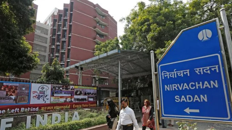 राजनीतिक दलों के तल्ख होते बोल से चुनाव आयोग परेशान राजनीतिक दलों के तल्ख होते बोल से चुनाव आयोग परेशान