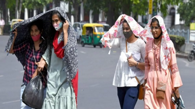 यूपी-बिहार समेत इन राज्यों में हीटवेव की चेतावनी यूपी-बिहार समेत इन राज्यों में हीटवेव की चेतावनी
