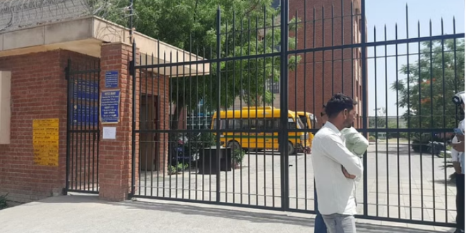 यूपी: दिल्ली के बाद लखनऊ के स्कूलों को बम से उड़ाने की धमकी