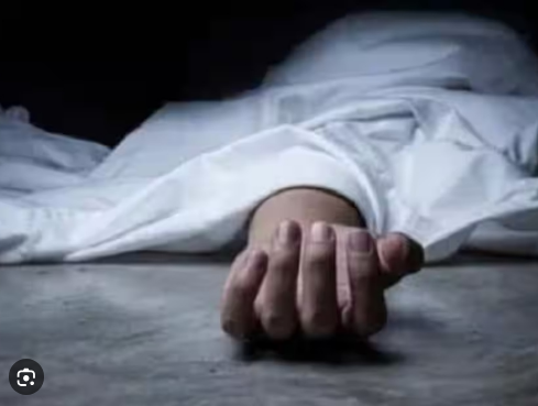 यूपी: बच्चों के साथ मायके में रहती थी महिला, गुस्साए पति ने चाकू से वार कर बेरहमी से उतारा मौत के घाट!