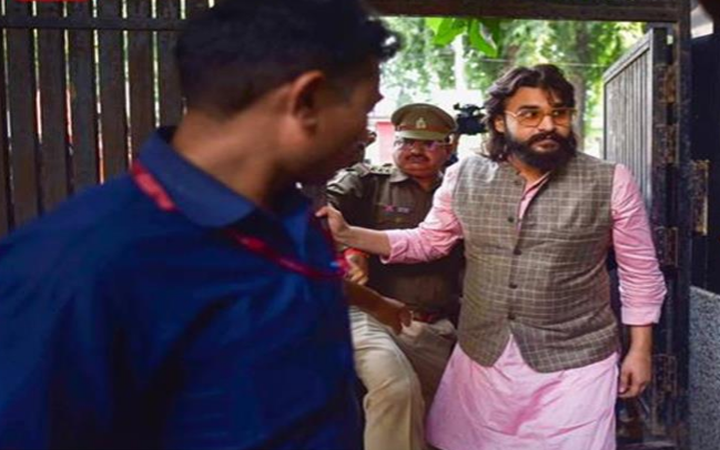 मनी लॉन्ड्रिंग मामले में अब्बास अंसारी को बड़ा झटका मनी लॉन्ड्रिंग मामले में अब्बास अंसारी को बड़ा झटका