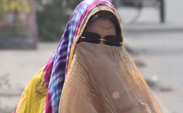 आगरा में पूरे सप्ताह झुलसाएगी धूप, पारा 41 रहा…16 मई को हीट वेब का अलर्ट!