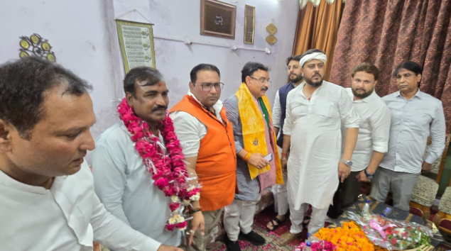 राजनाथ सिंह का मुसलमानों के साथ दिल का रिश्ता है:आनन्द द्विवेदी राजनाथ सिंह का मुसलमानों के साथ दिल का रिश्ता है:आनन्द द्विवेदी