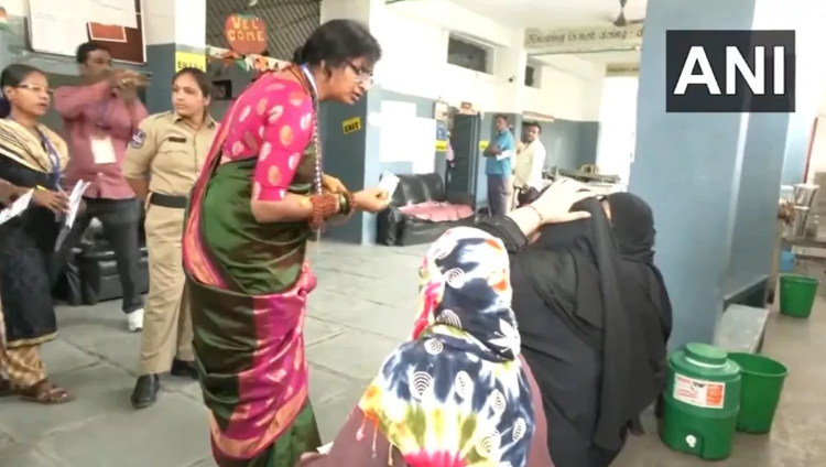 हैदराबाद सीट से भाजपा उम्मीदवार माधवी लता के खिलाफ मामला दर्ज हैदराबाद सीट से भाजपा उम्मीदवार माधवी लता के खिलाफ मामला दर्ज