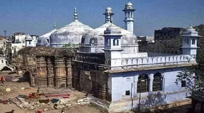 ज्ञानवापी स्थित वजूखाने के सर्वे पर अब जुलाई में होगी सुनवाई ज्ञानवापी स्थित वजूखाने के सर्वे पर अब जुलाई में होगी सुनवाई