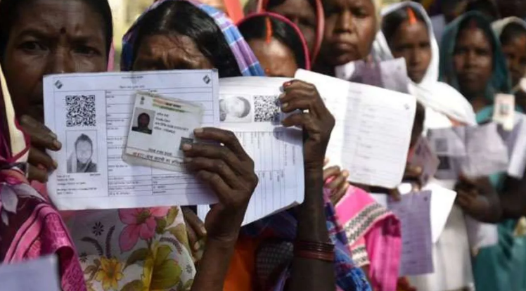 छठे चरण में 57.7 प्रतिशत मतदान, अनंतनाग-राजौरी में टूटा 28 सालों का रिकॉर्ड