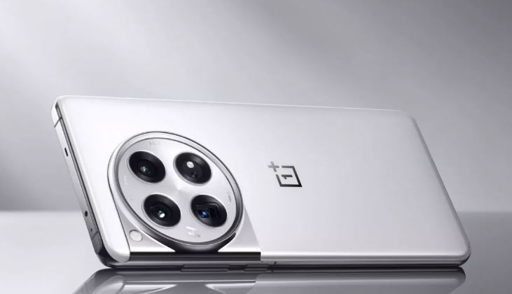 क्या सैटेलाइट कनेक्टिविटी के साथ आएगा OnePlus 12 का नया वर्जन? क्या सैटेलाइट कनेक्टिविटी के साथ आएगा OnePlus 12 का नया वर्जन?