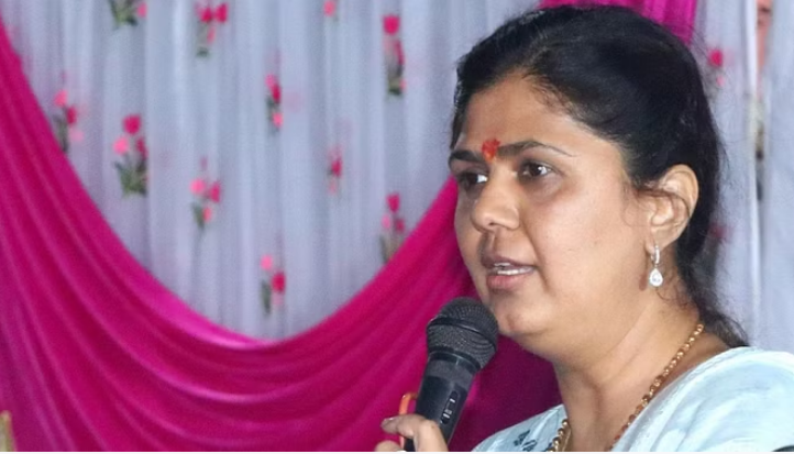 महाराष्ट्र: पंकजा मुंडे को राज्यसभा सदस्यता या कोई अन्य पद देने की मांग महाराष्ट्र: पंकजा मुंडे को राज्यसभा सदस्यता या कोई अन्य पद देने की मांग