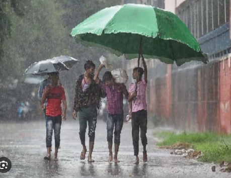 यूपी में अगले 2 दिन आंधी-तूफान के साथ होगी बारिश