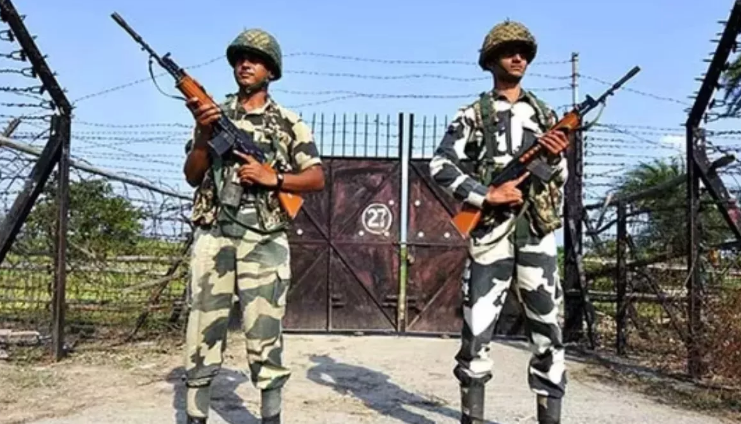 भारत-बांग्लादेश सीमा पर तैनात BSF जवान पर हमला भारत-बांग्लादेश सीमा पर तैनात BSF जवान पर हमला