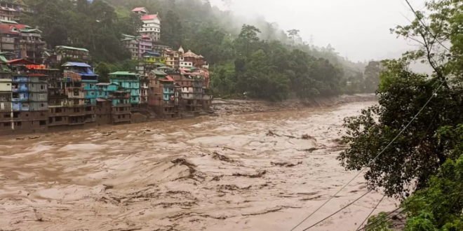 तीस्ता नदी के उफनते ही एक बार फिर खौफ के साए में सिक्किम! जलप्रलय से तीन की मौत