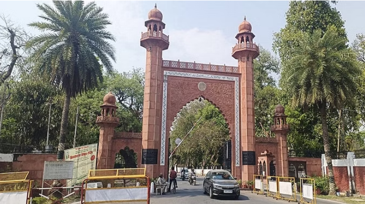 शोध छात्रा पहुंची न्यायालय, दिल्ली हाईकोर्ट ने यूजीसी