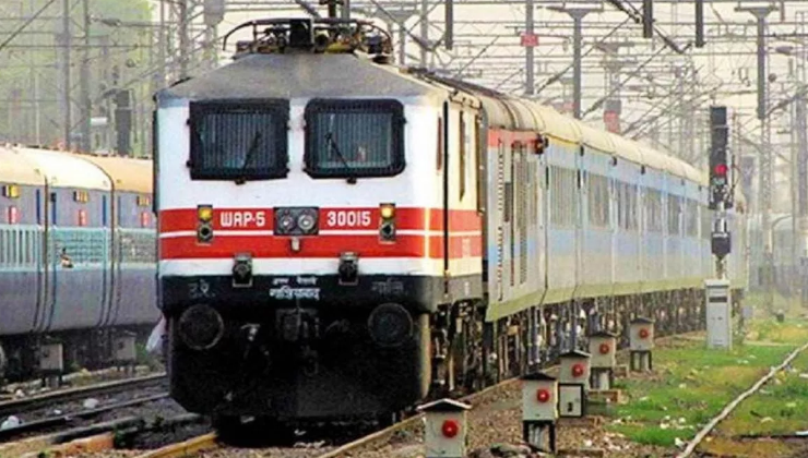 कंचनजंघा एक्सप्रेस दुर्घटना में दिखी स्टेशन मास्टर से लेकर गार्ड तक की गलती