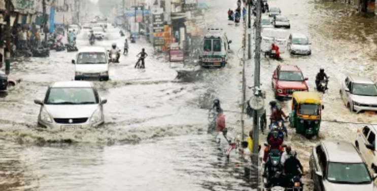 देश के कई इलाकों में भारी बारिश, कहीं राहत तो कहीं आफत